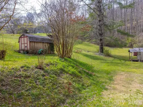 318 Sunrise Park Sylva NC 28779
