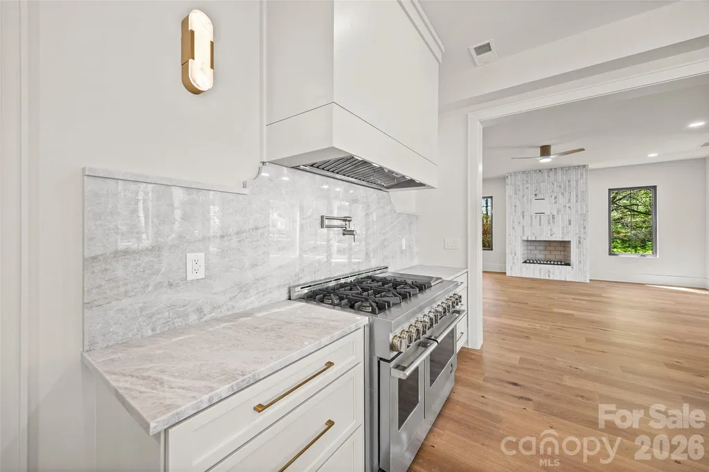 7105 Essington Drive Charlotte NC 28270
