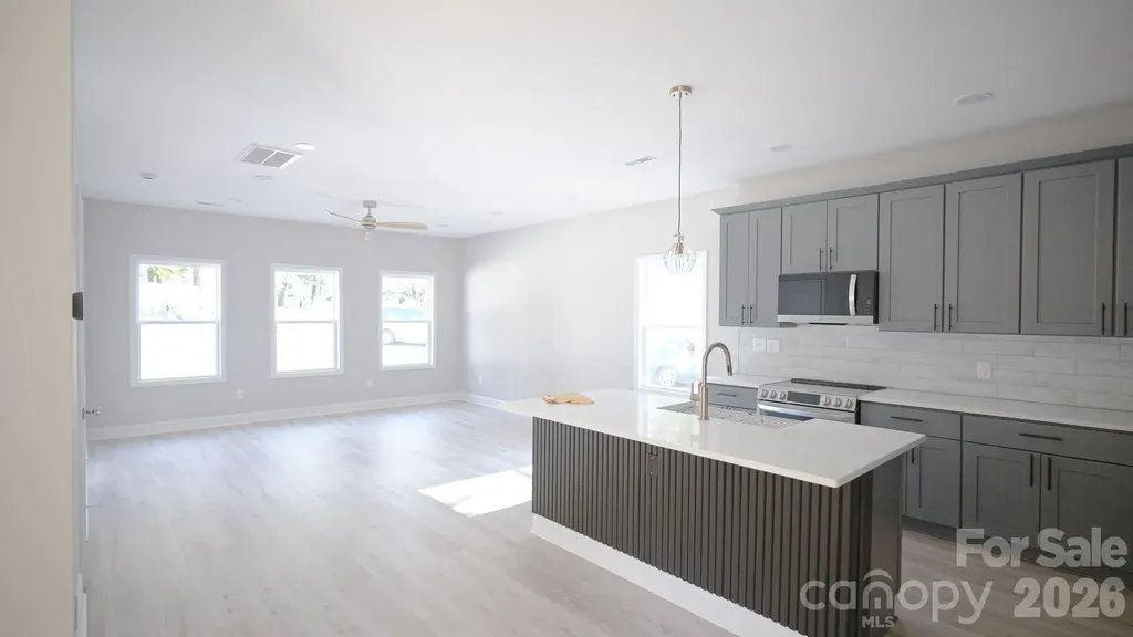 501 &503 Granby Circle Charlotte NC 28217