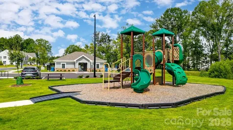 4327 Black Court Harrisburg NC 28075