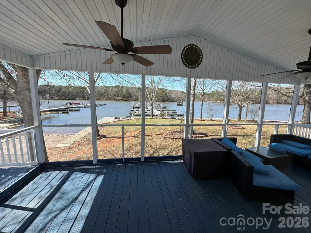101 Dogwood Circle New London NC 28127