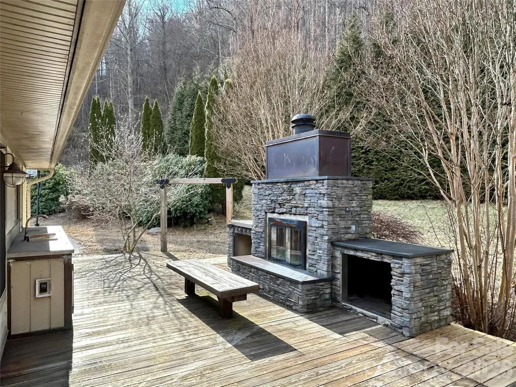 330 Potts Drive Waynesville NC 28785