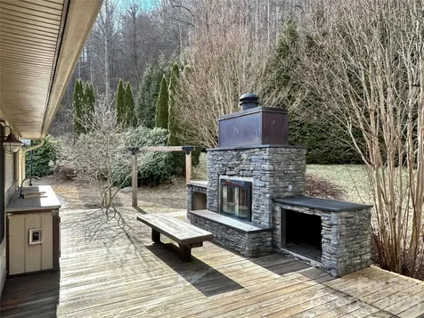 330 Potts Drive Waynesville NC 28785
