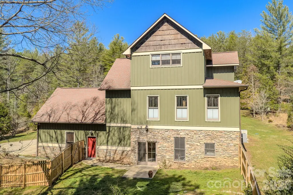 4836 Stream Side Lane Morganton NC 28655