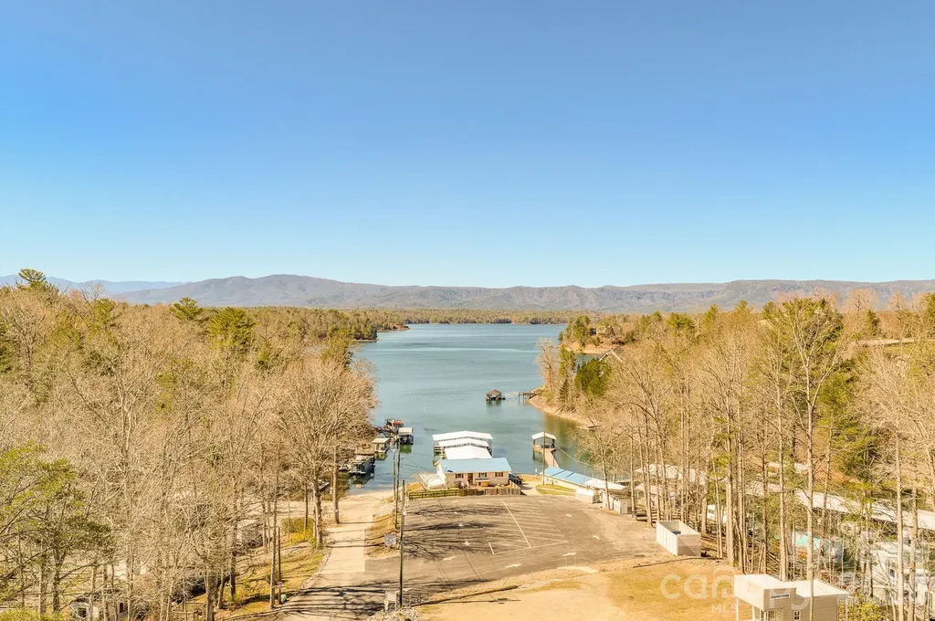 4836 Stream Side Lane Morganton NC 28655