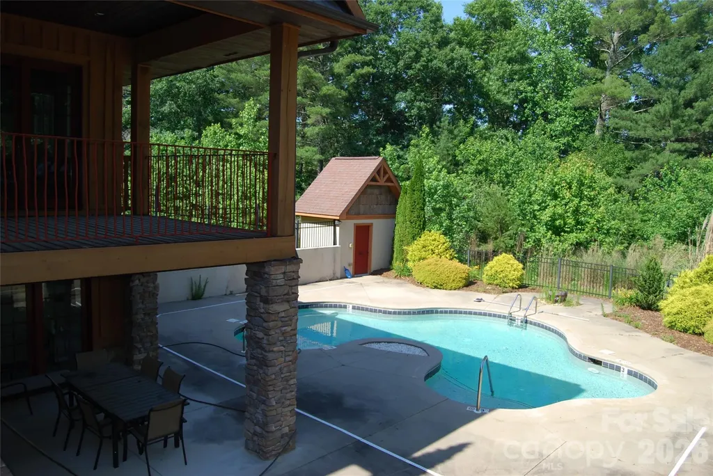 4836 Stream Side Lane Morganton NC 28655