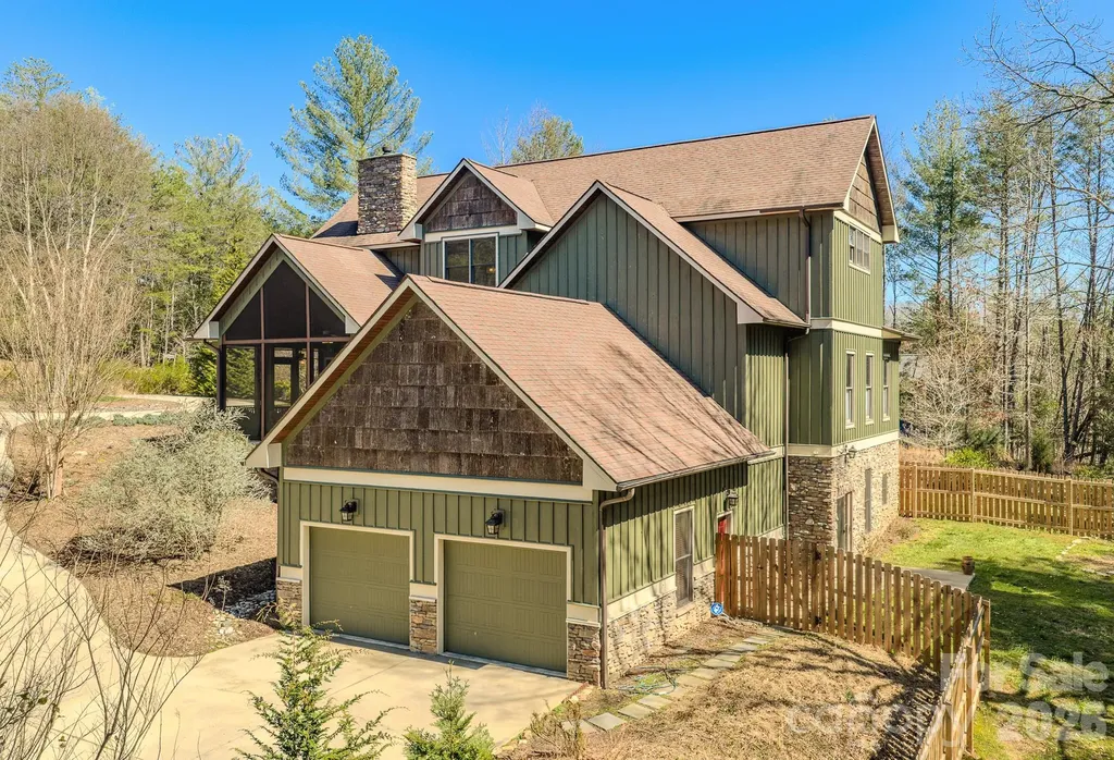 4836 Stream Side Lane Morganton NC 28655
