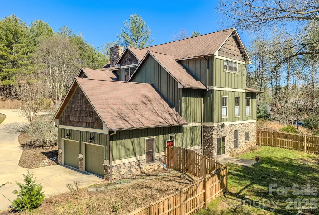 4836 Stream Side Lane Morganton NC 28655