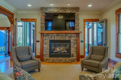 4836 Stream Side Lane Morganton NC 28655