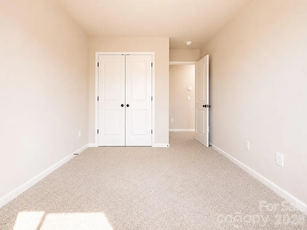 5941 Wallace Avenue Charlotte NC 28227