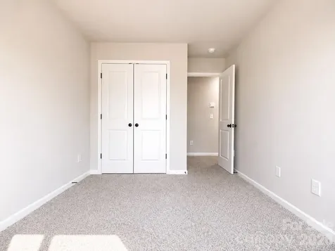 5941 Wallace Avenue Charlotte NC 28227
