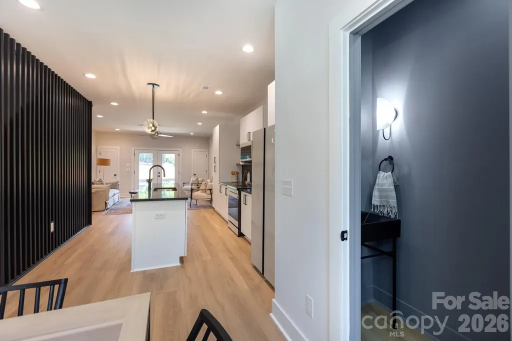 1308 Carolyn Drive Charlotte NC 28205