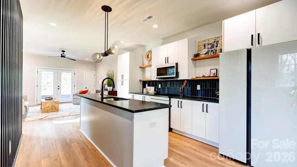 1308 Carolyn Drive Charlotte NC 28205
