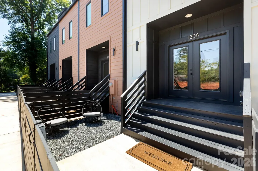 1308 Carolyn Drive Charlotte NC 28205