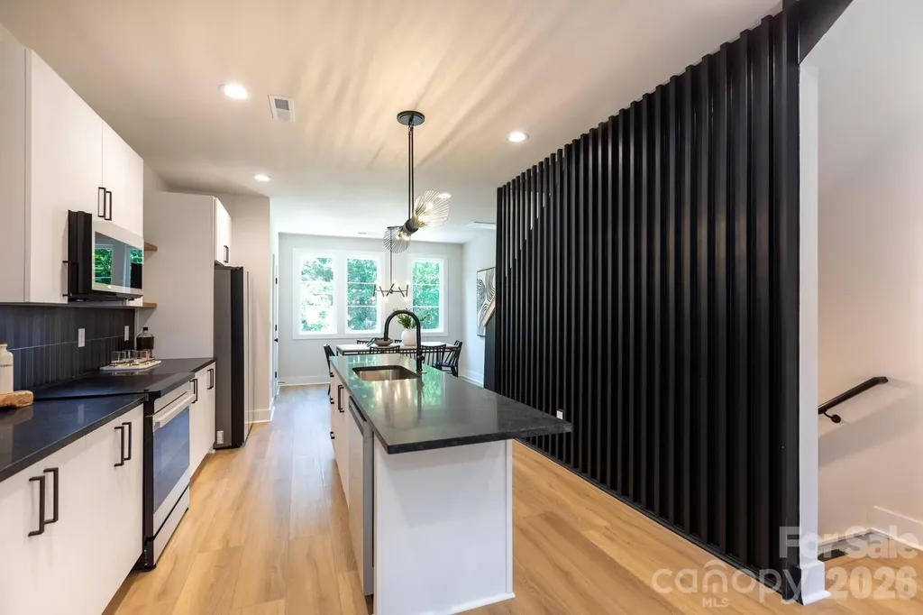 1308 Carolyn Drive Charlotte NC 28205