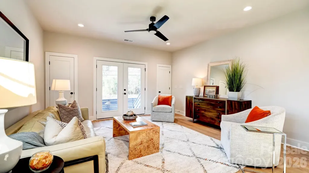 1308 Carolyn Drive Charlotte NC 28205