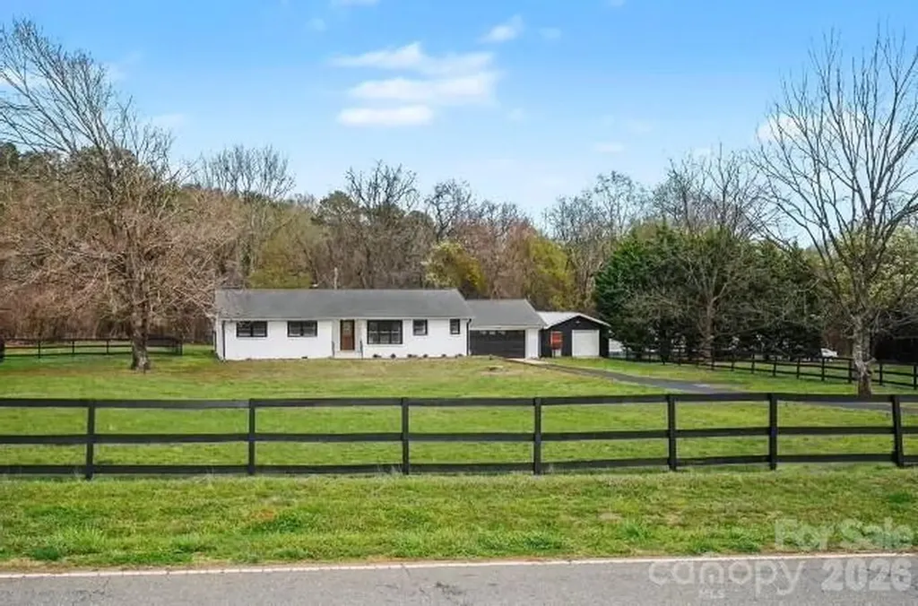 2178 Tryon Courthouse Road Bessemer City NC 28016