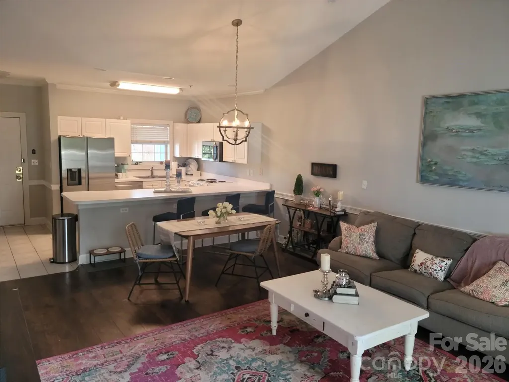 8633 Coralbell Lane Charlotte NC 28213