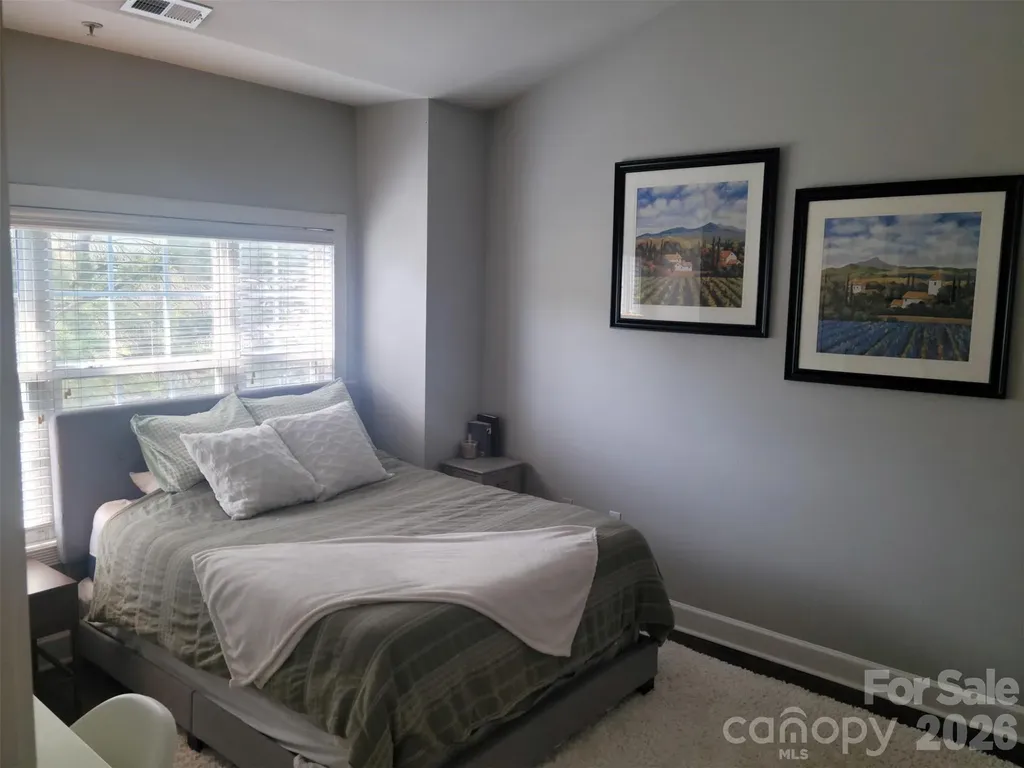 8633 Coralbell Lane Charlotte NC 28213