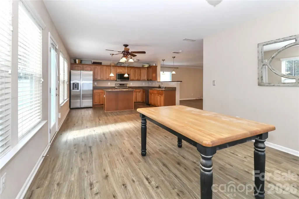 1123 Valley Street Statesville NC 28677