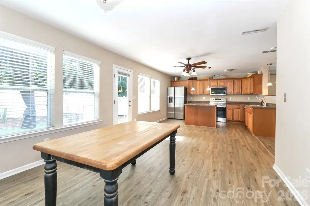 1123 Valley Street Statesville NC 28677