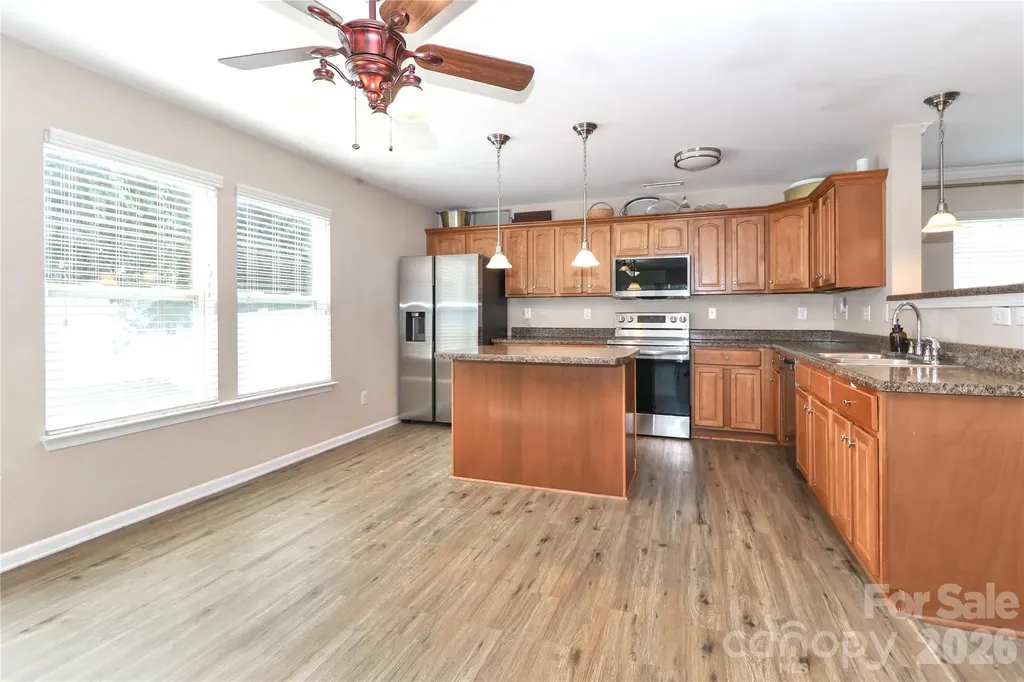 1123 Valley Street Statesville NC 28677
