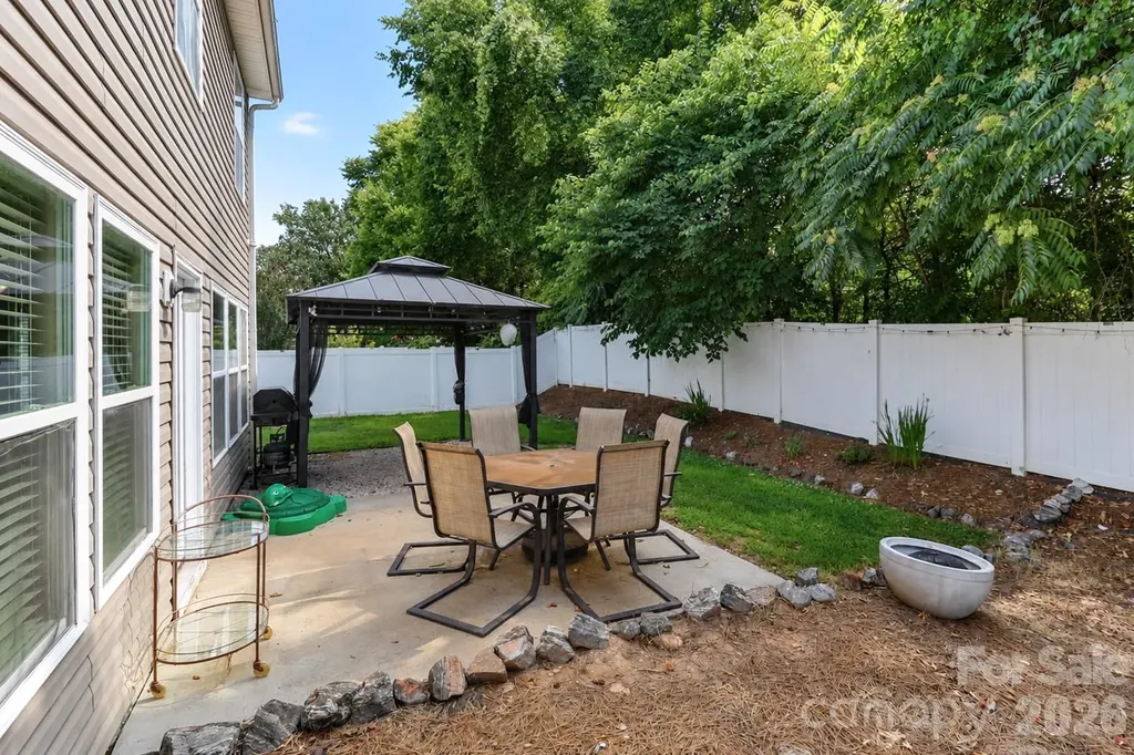 1123 Valley Street Statesville NC 28677