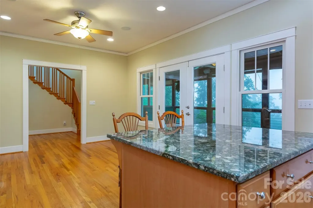 204 Briarcliff Asheville NC 28804