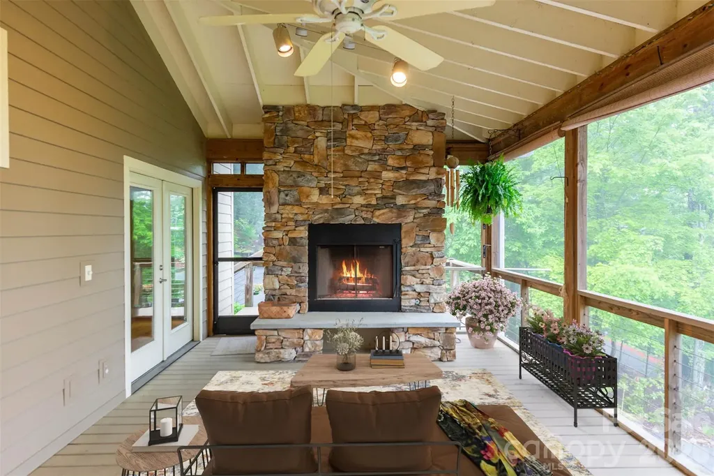 204 Briarcliff Asheville NC 28804
