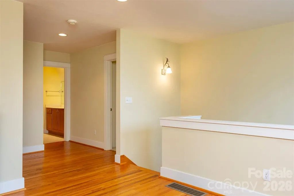 204 Briarcliff Asheville NC 28804