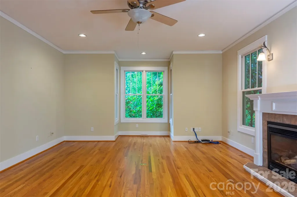 204 Briarcliff Asheville NC 28804