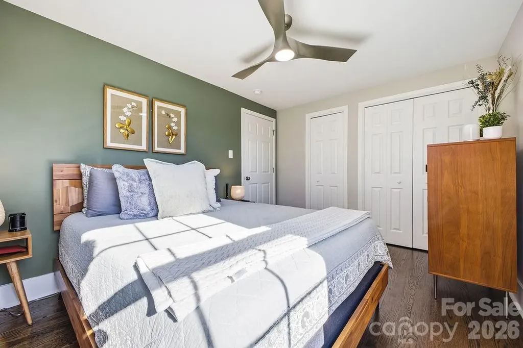 2841 20th Street NE Hickory NC 28601