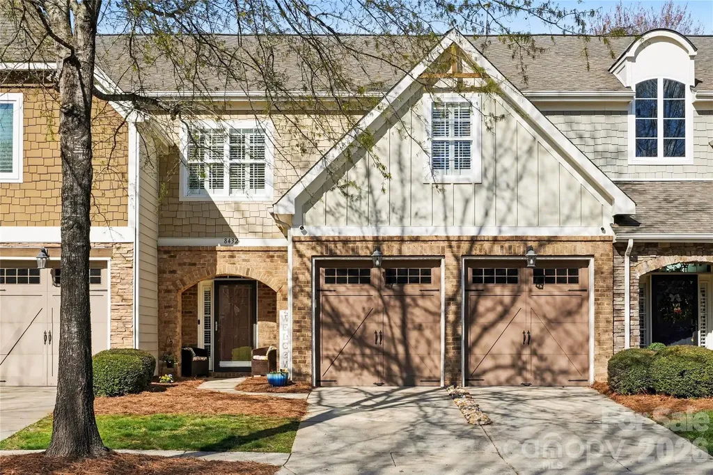 8432 Loxton Circle Charlotte NC 28214
