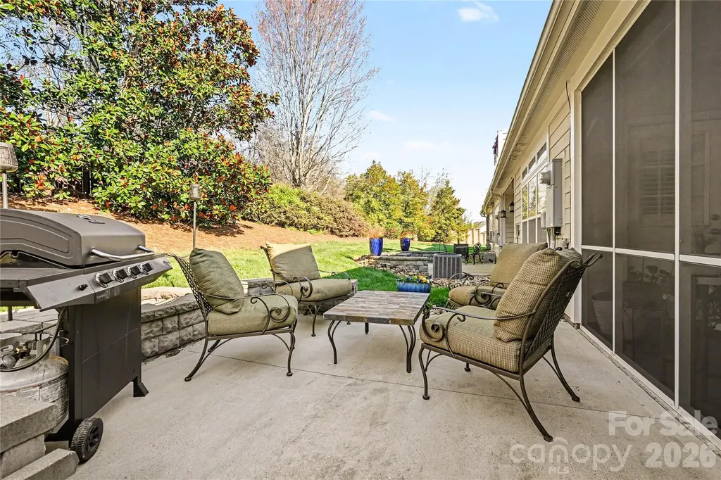 8432 Loxton Circle Charlotte NC 28214