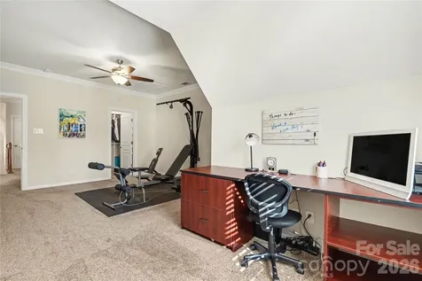8432 Loxton Circle Charlotte NC 28214