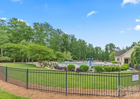 8432 Loxton Circle Charlotte NC 28214