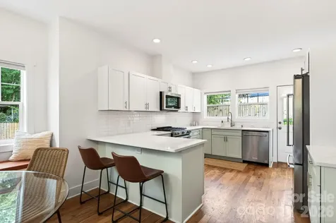 163 Sand Hill Road Asheville NC 28806