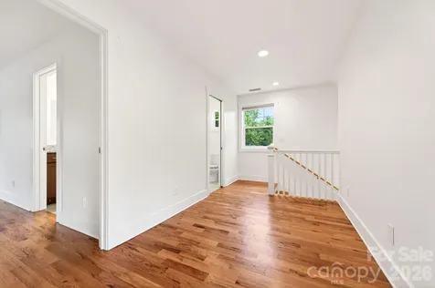 163 Sand Hill Road Asheville NC 28806