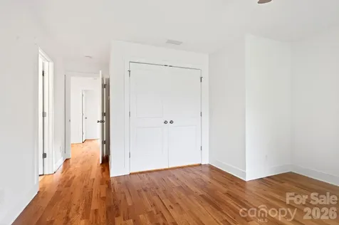163 Sand Hill Road Asheville NC 28806