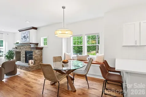 163 Sand Hill Road Asheville NC 28806