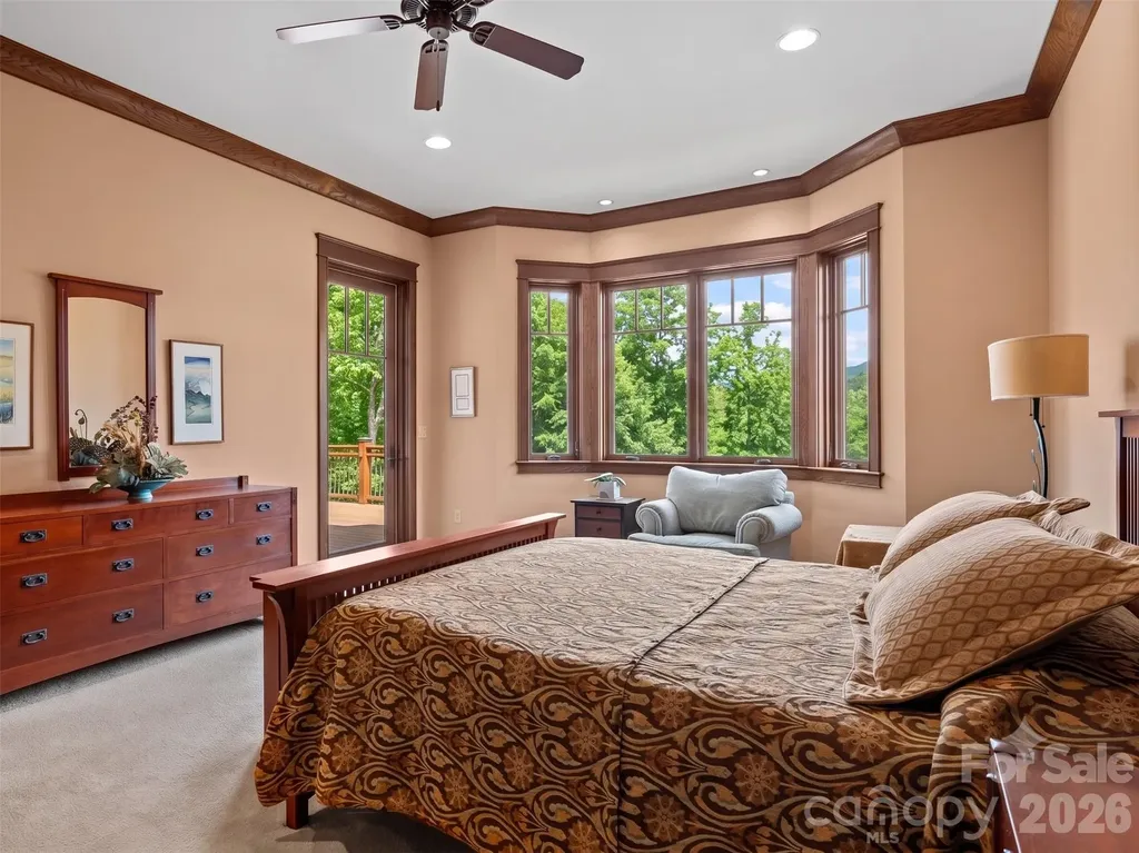 276 Stone Valley Way Hendersonville NC 28792