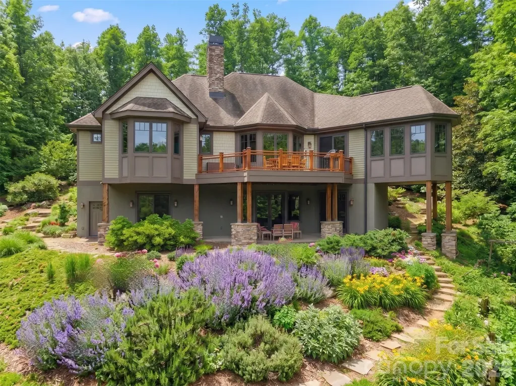276 Stone Valley Way Hendersonville NC 28792