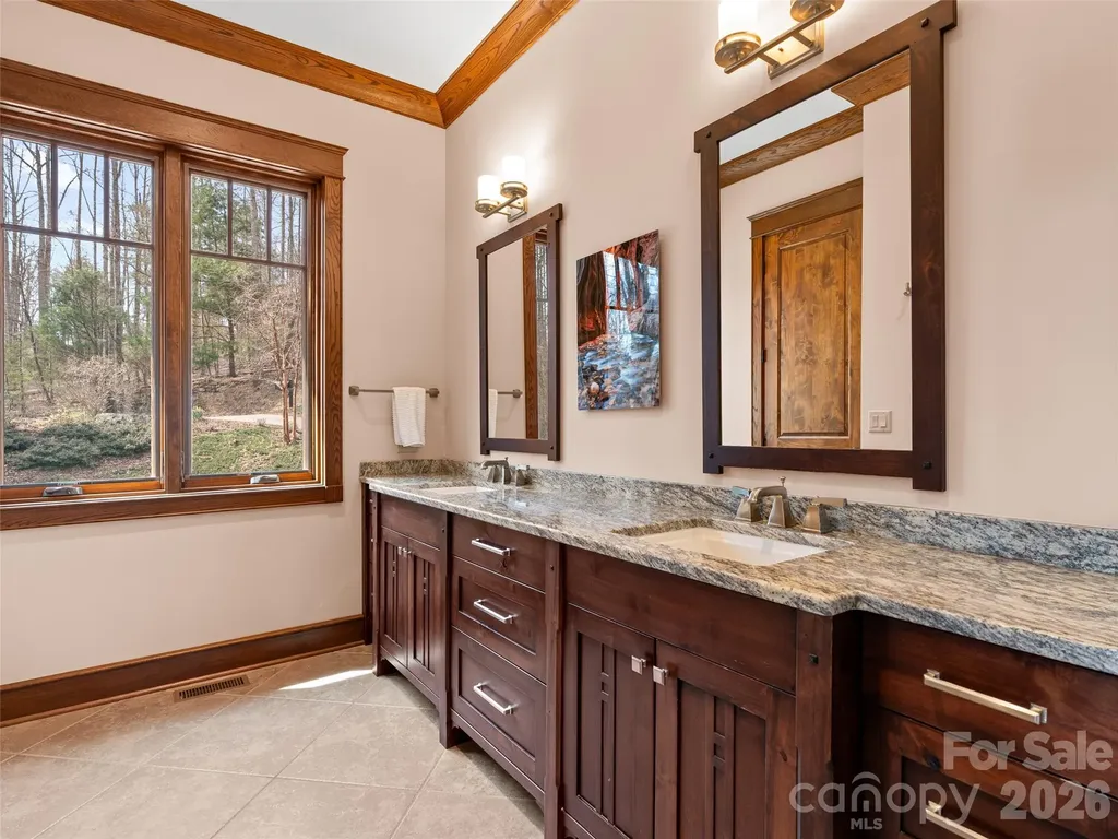276 Stone Valley Way Hendersonville NC 28792