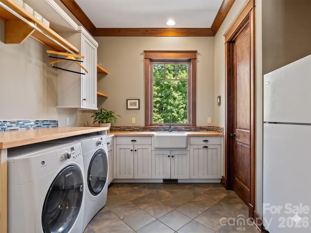 276 Stone Valley Way Hendersonville NC 28792