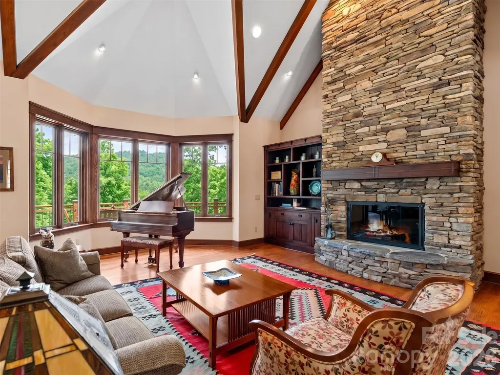 276 Stone Valley Way Hendersonville NC 28792