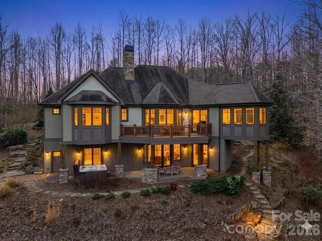 276 Stone Valley Way Hendersonville NC 28792