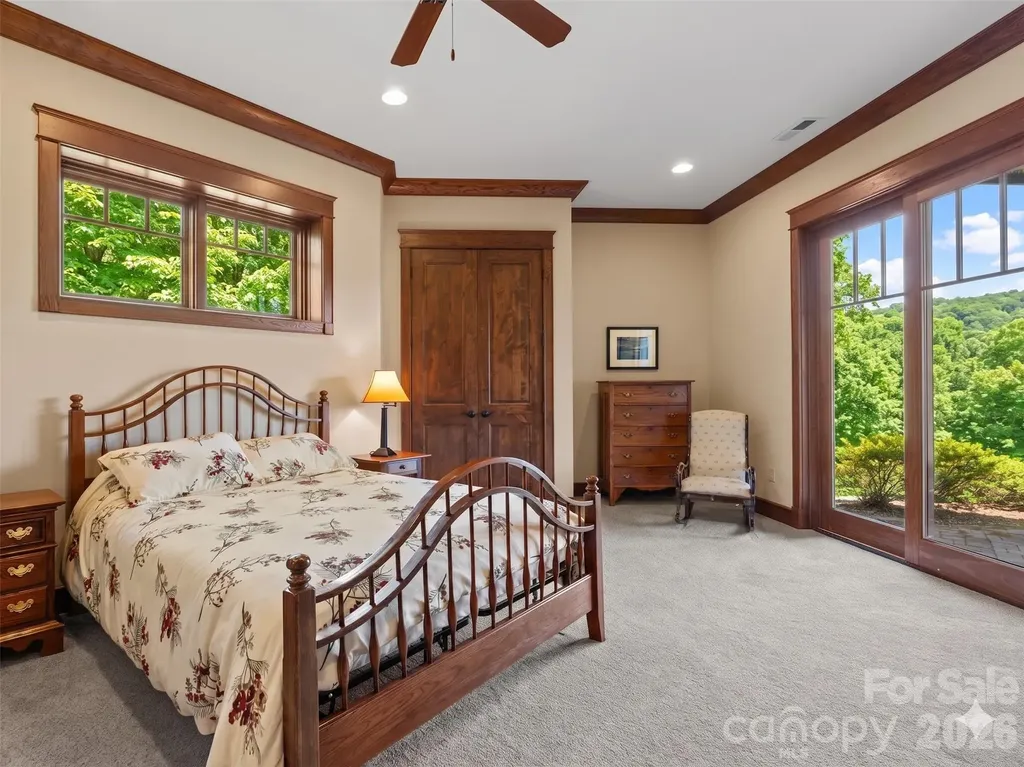 276 Stone Valley Way Hendersonville NC 28792