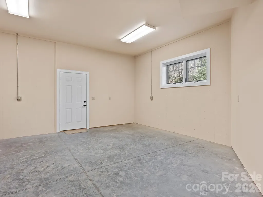 276 Stone Valley Way Hendersonville NC 28792