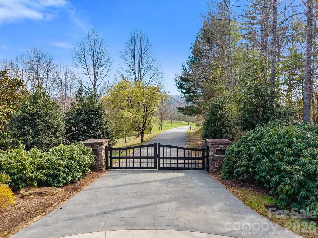 276 Stone Valley Way Hendersonville NC 28792