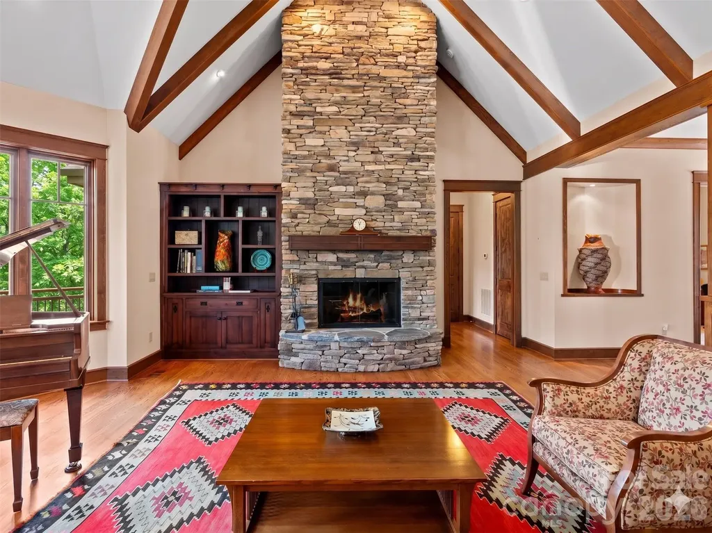 276 Stone Valley Way Hendersonville NC 28792